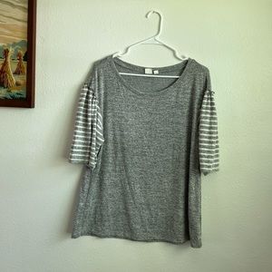 GAP Short Sleeve Top